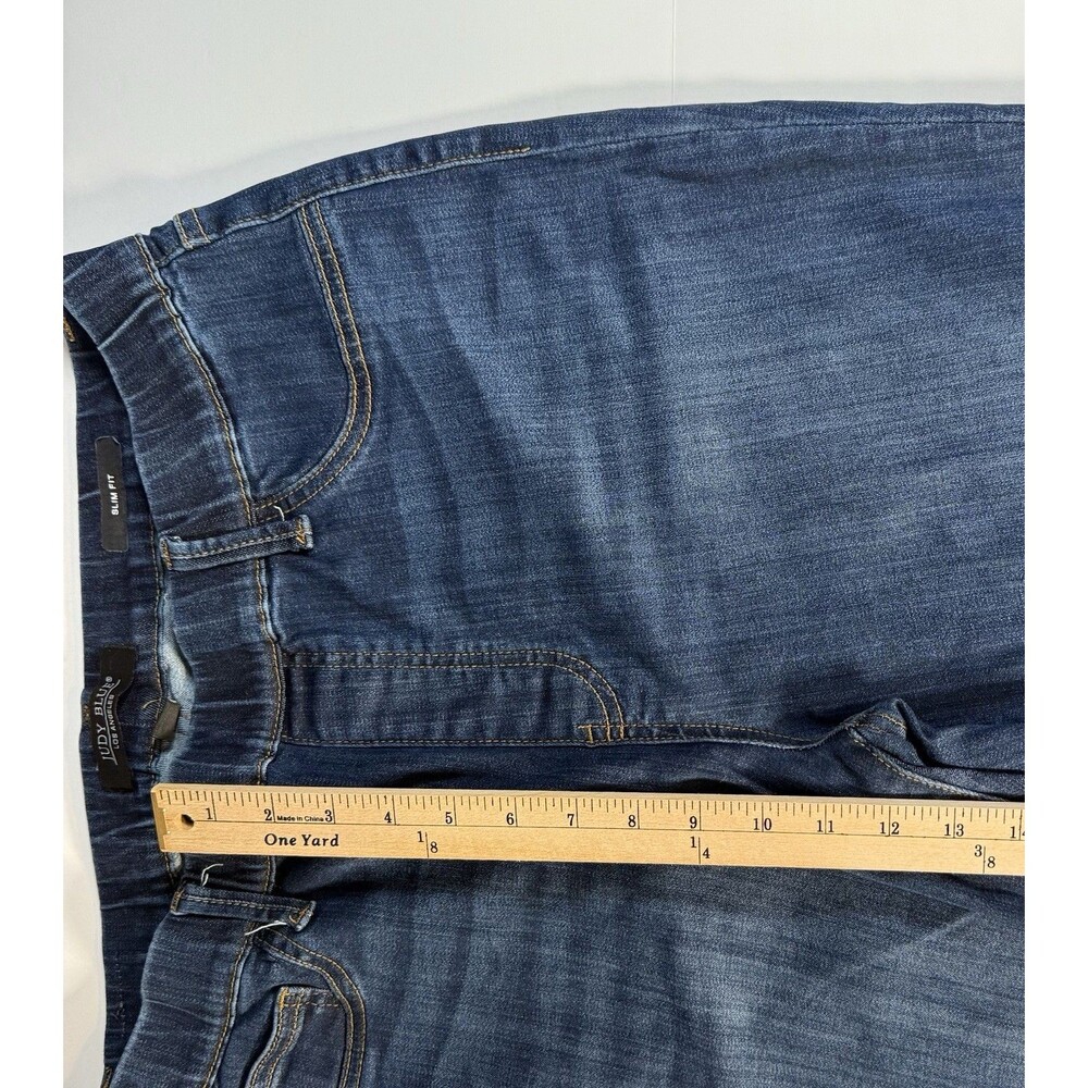Judy Blue Women’s Slim Fit Jeans Size 15/32 Medium Wash Stretch Denim - Picture 8 of 10